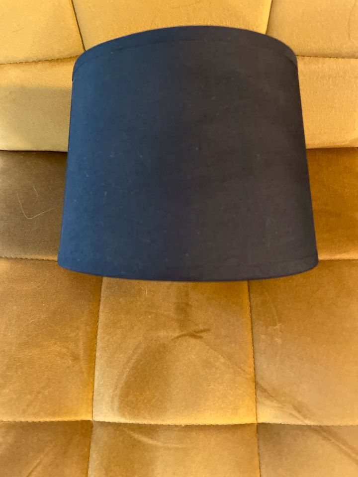 Tischlampe klein, Gold & Lampenschirm rot samt in Schongau