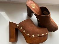 Clogs mit Absatz Thüringen - Erfurt Vorschau