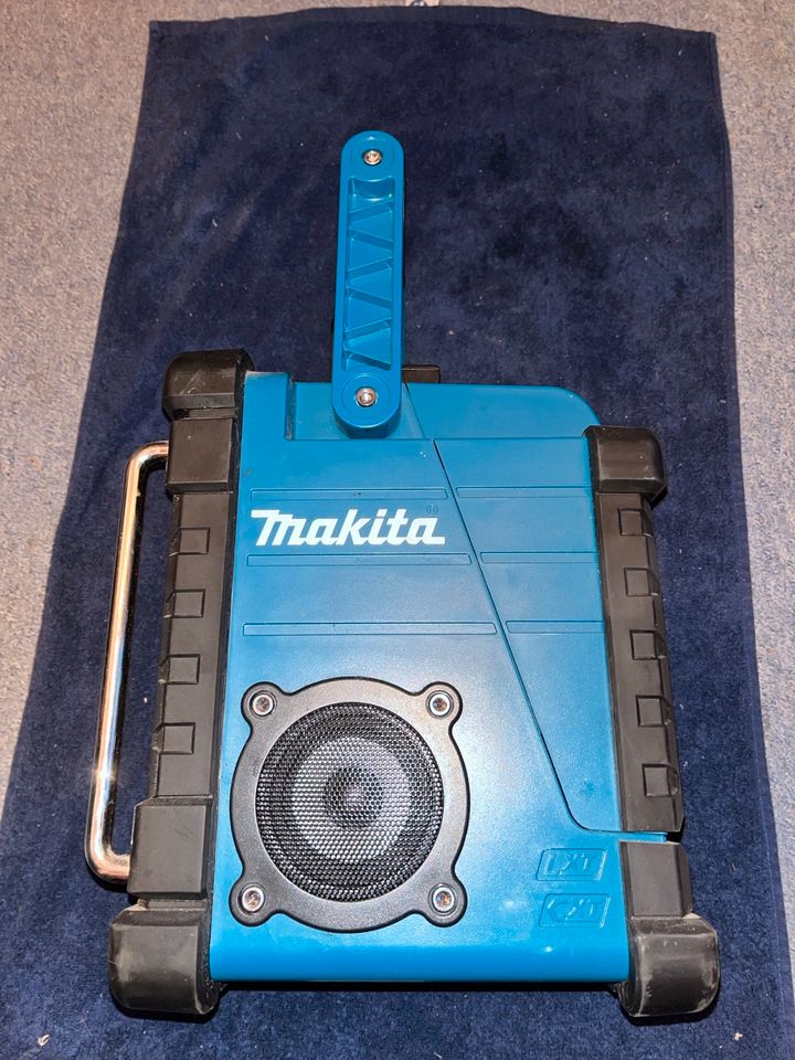 Makita, DMR 107 in Wachtendonk