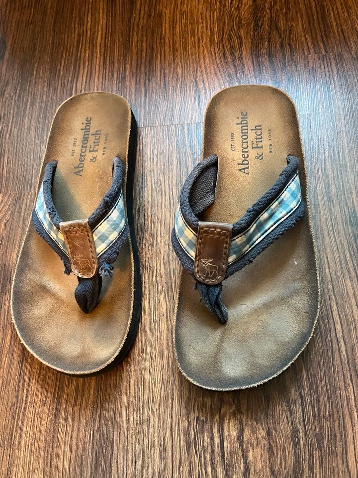 A&F Abercrombie und Fitch Sandalen Leder / Flip Flop Größe 43/44 in Hamburg