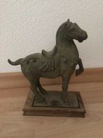 Pferd Figur aus Gusseisen - Chinesisches Kriegspferd Bayern - Germering Vorschau
