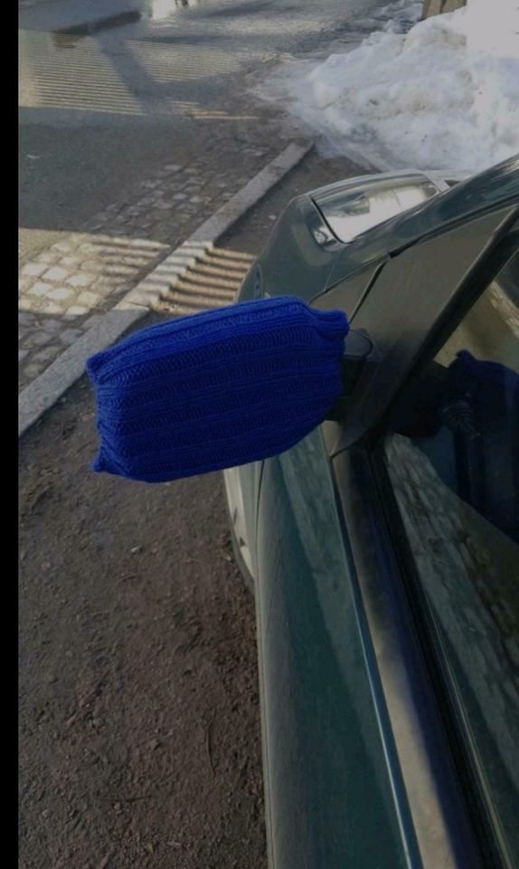 selbstgestrickte Auto-Spiegel-Socken Frostschutz