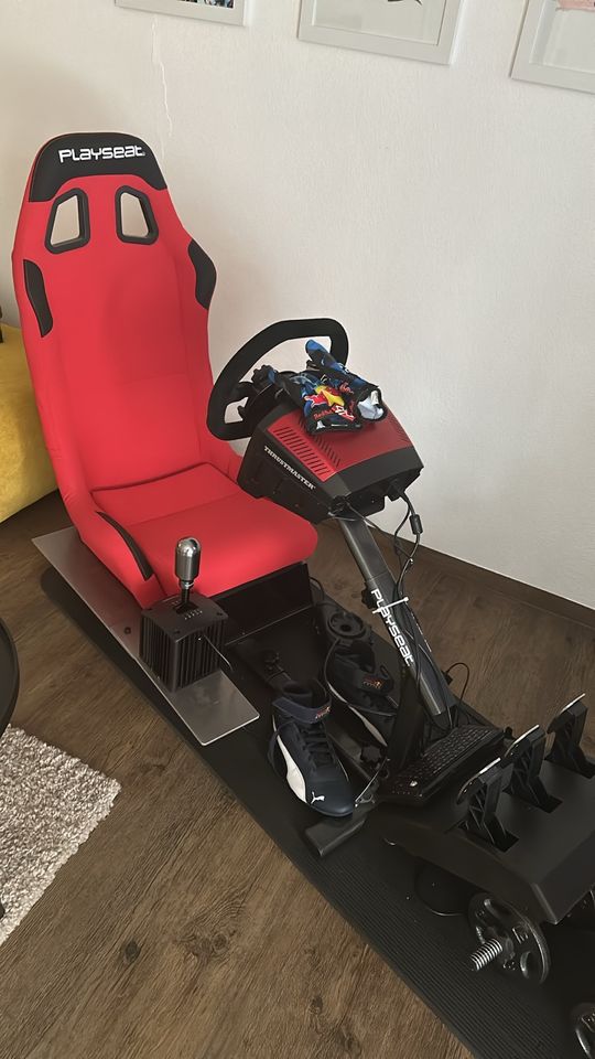 Thrustmaster Fanatec Playseat in Burgau