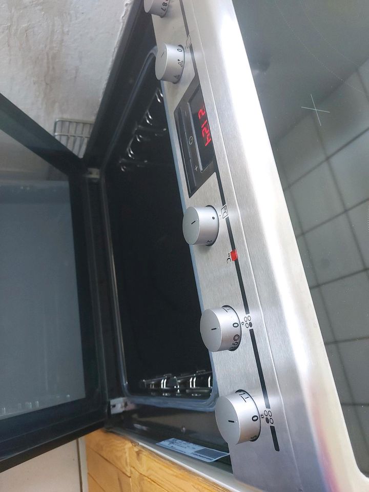 Küche komplett abzugeben mit E-Geräten in Mönchengladbach