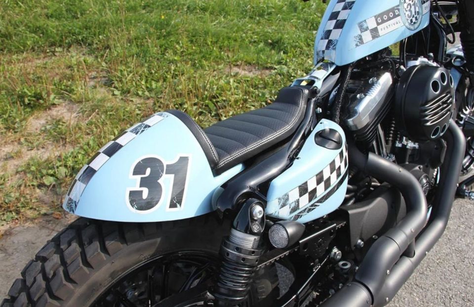 HARLEY/SPORTSTER/HECKFENDER + SITZ/CAFE RACER/BJ 2004 BIS AKTUELL in Biedenkopf