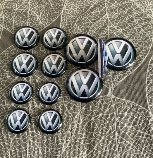 4 x VW Aufkleber Logo aus Glas Große 25mm 30mm 40mm in Wandsbek - Hamburg  Farmsen-Berne, Tuning & Styling Anzeigen