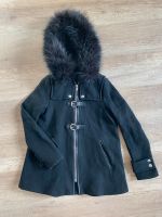 Zara Winterjacke schwarz mit Fell Hessen - Wiesbaden Vorschau