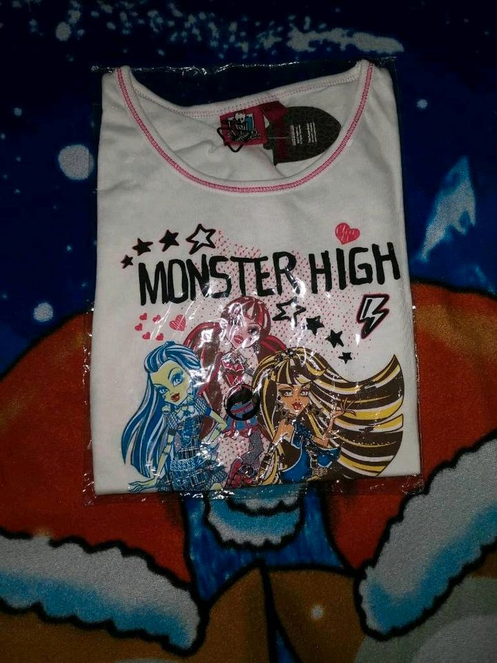 neu * T-Shirts in Gr. 116/122 mit Monster High in Heidelberg