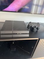 Playstation 4 PS4 mit 1 Controller und Ladestation Hessen - Bischofsheim Vorschau