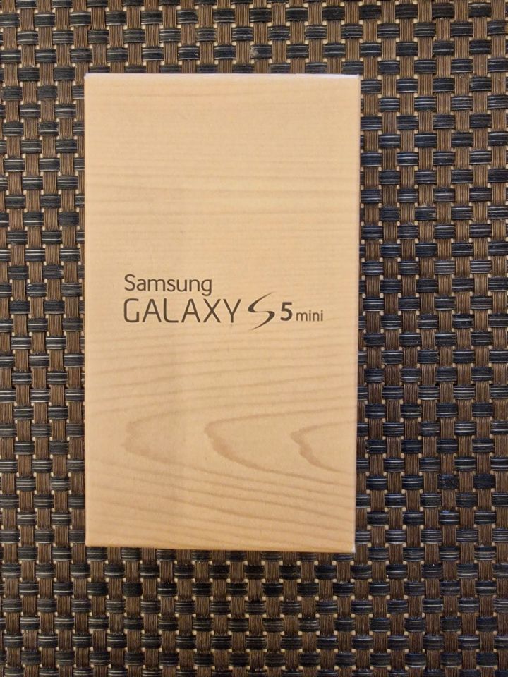 Samsung Galaxy S5 Mini 16GB shimmery White Weiss, Neu, Versiegelt in Frankfurt am Main