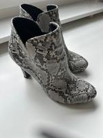 Tamaris Stiefeletten 39 Reptilienoptik Hessen - Dreieich Vorschau