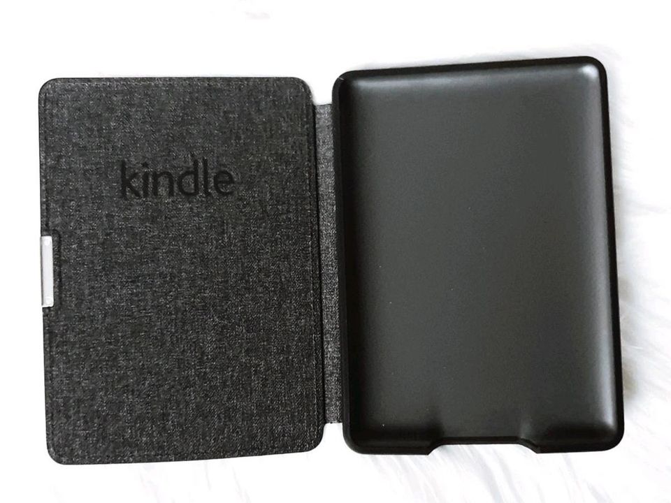 Kindle Paperwhite Leather Cover Leder Schutzhülle schwarz NEU OVP in Karlsruhe