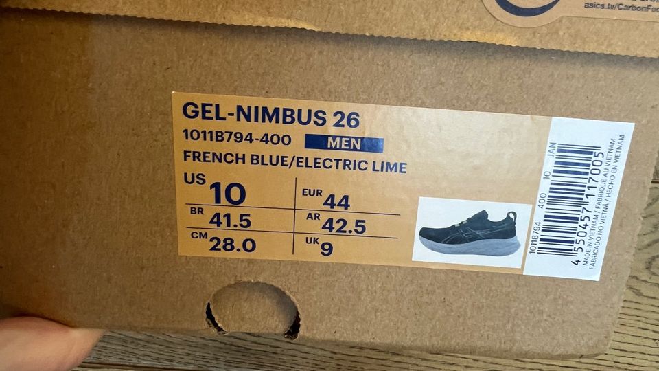 Neue Laufschuhe von Asics, GEL-NIMBUS 26, Gr. 44, UVP 200 € in Hamburg