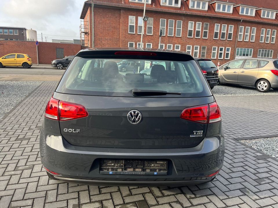 Volkswagen Golf VII Limousine/BMT/SITZH/KLIMA/TÜV NEU 2026 in Neumünster