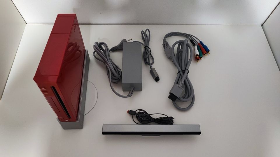 Nintendo Wii 25th Anniversary Edition rot inkl. Spiele in Bielefeld