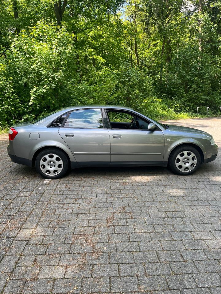 Audi A4 B6 AUTOMATIC TÜV NEU in Mühlhausen