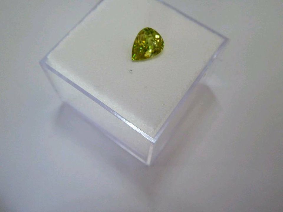 Titanit/Sphen 0,95 ct, Pakistan in Gießen