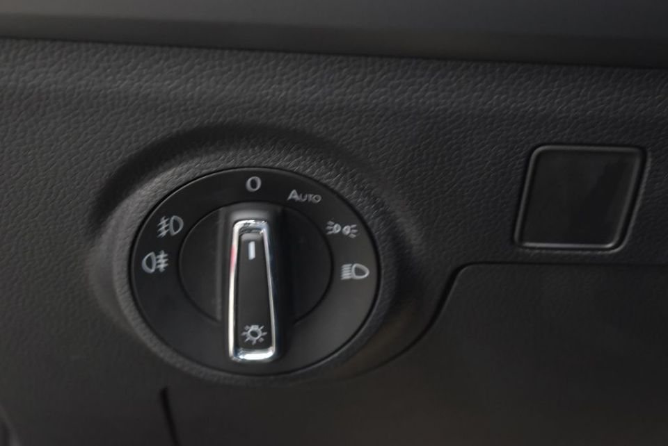 Seat Ibiza 1.0 TSI Style Klima Sihz. PDCh Tempom. LED in Oranienburg