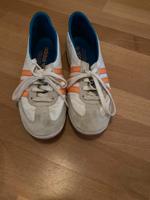 Adidas Schuhe, Gr.381/3 Brandenburg - Ahrensfelde Vorschau