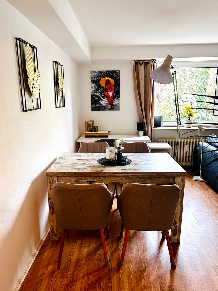 Wunderschönes 1,5 Zimmer Apt. (45qm) in Oberkassel in Düsseldorf