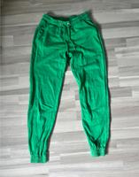 Verkaufe eine Grüne Jogging Hose Nordrhein-Westfalen - Unna Vorschau