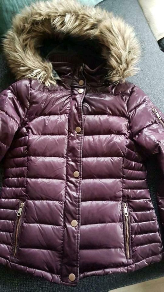 Esprit Jacke Anorak Gr. S Gr. 36 Beere lila in Kaltenkirchen