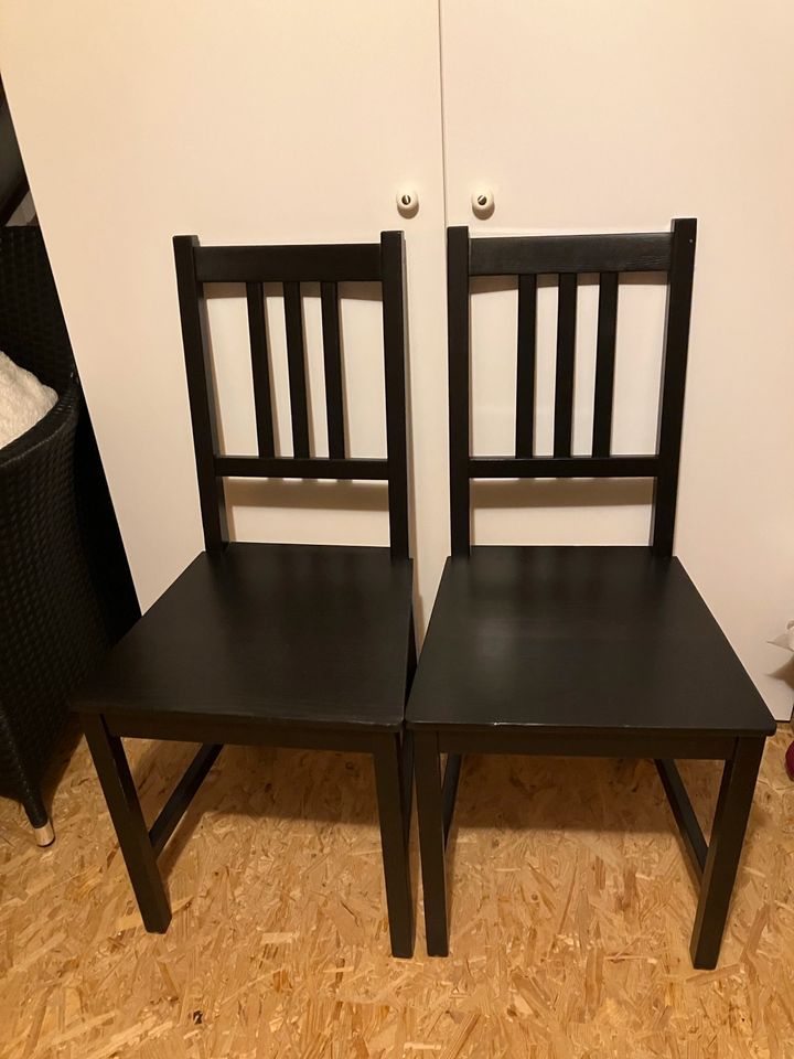 2 Küchenstühle in schwarz in Scharbeutz