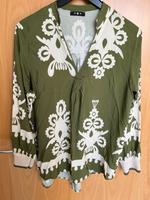 Bluse neu grün mit floralem Muster ca Gr. 42/44 NEU Baden-Württemberg - Giengen an der Brenz Vorschau