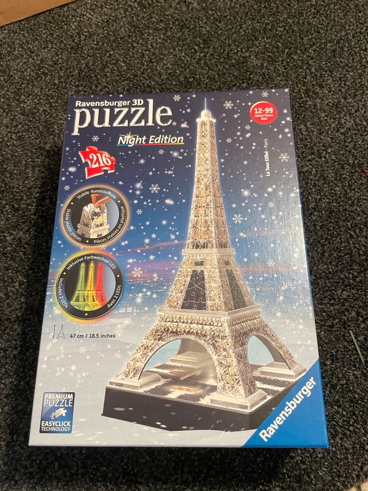 3D Puzzle vom Eiffelturm mit Licht in Kiel