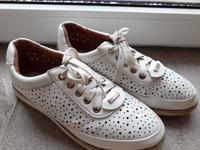 verkaufe Halbschuhe, Damen, weiss, gr. 38, für 2euro Kr. Passau - Passau Vorschau