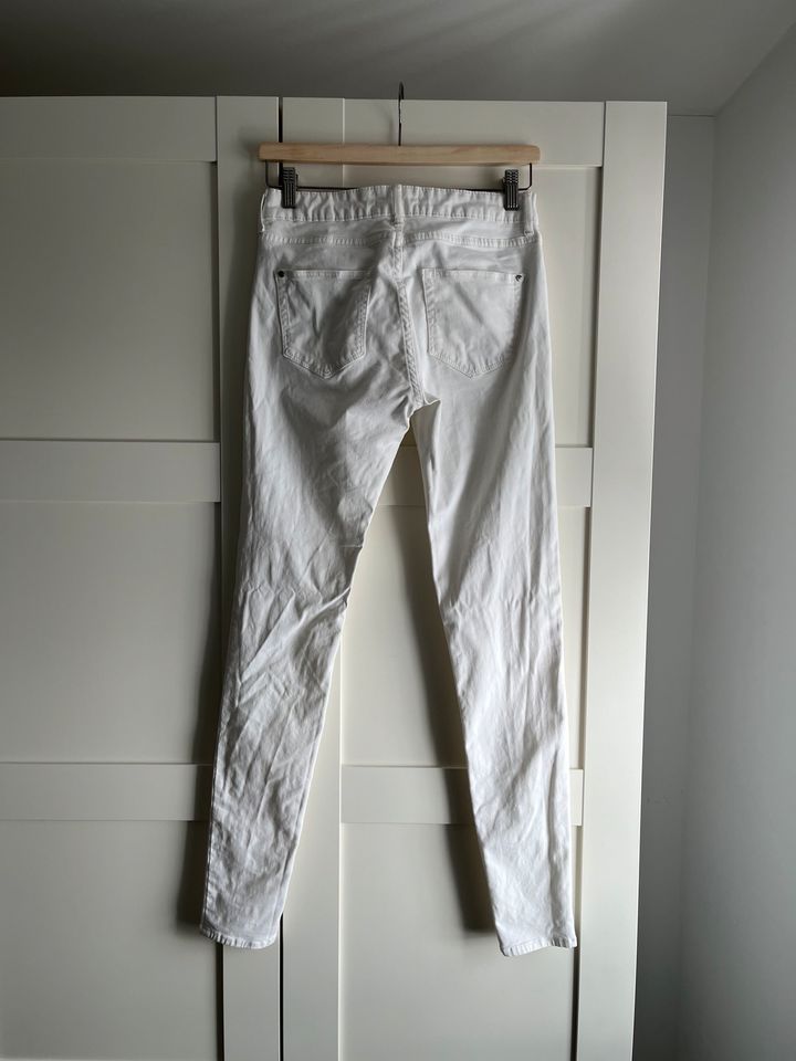 Jeans/ Hose, Mango, weiß, M/38 in Worbis