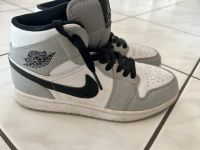 Jordan 1 mid light smoke grey Hessen - Münster Vorschau