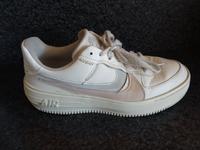 Nike Air Turnschuhe Gr:40,5 Bayern - Großmehring Vorschau