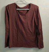 Neuwertiges Langarmshirt von Only weinrot München - Schwabing-Freimann Vorschau