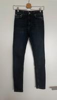Röhrenjeans Zara Gr. 36 dunkelblau Hessen - Sulzbach Vorschau