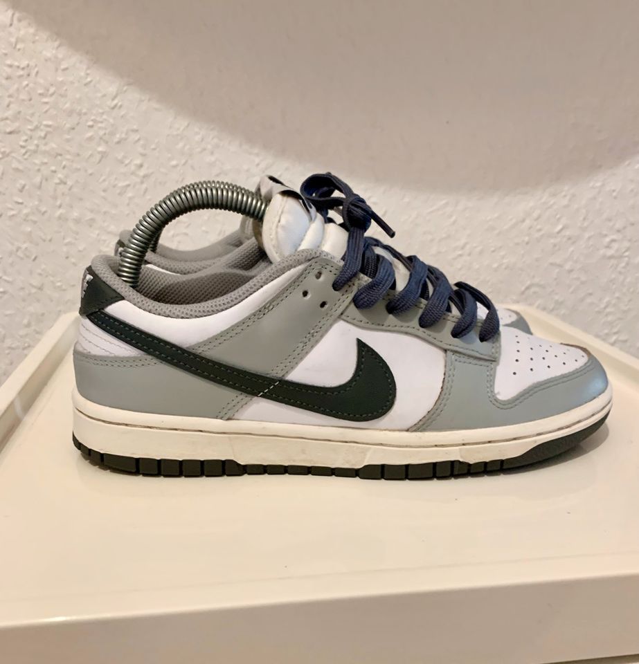 Nike dunks Schuhe Größe 39 sehr gute Zustand in Hamburg