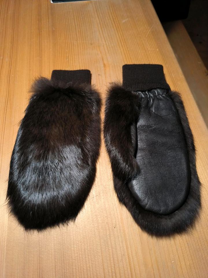 Handschuhe aus Fell /Fäustel ,Damen Gr7 Schokobraun! in Dinkelsbuehl