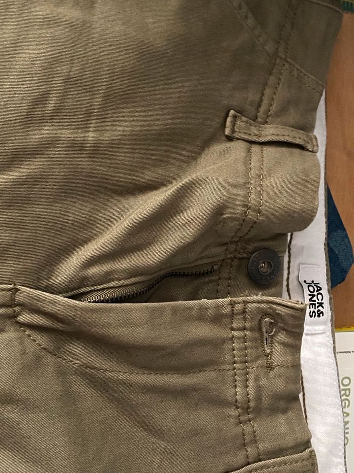 Cargo-Shorts Jack and Jones Größe 158 ungetragen in Krefeld