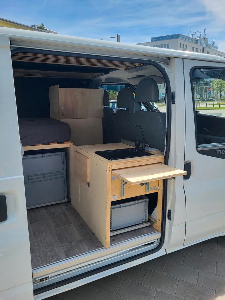 ×Wenig KM× Ford Transit / Camper / Wohnmobil - Längsbetten in Stuttgart