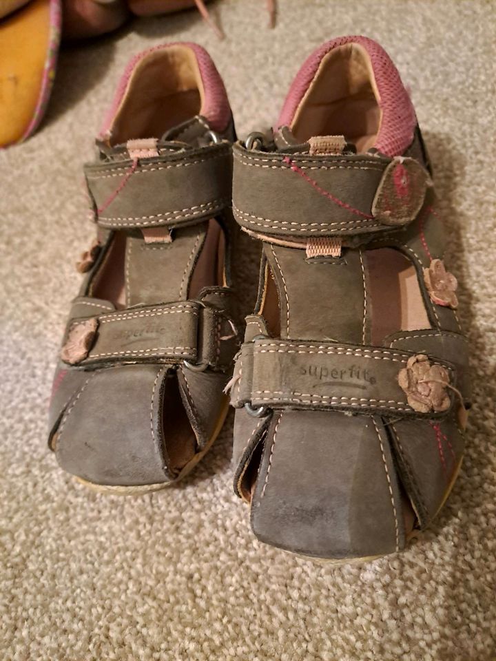 Geschlossene Sandalen superfit in Düsseldorf