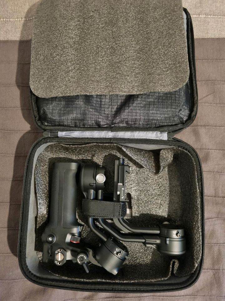 DJI RSC 2 Pro Combo Gimbal in München