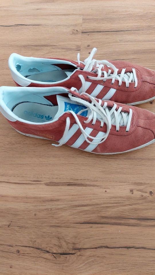 Adidas Gazelle og 47 1/3 in Rot in Kerpen