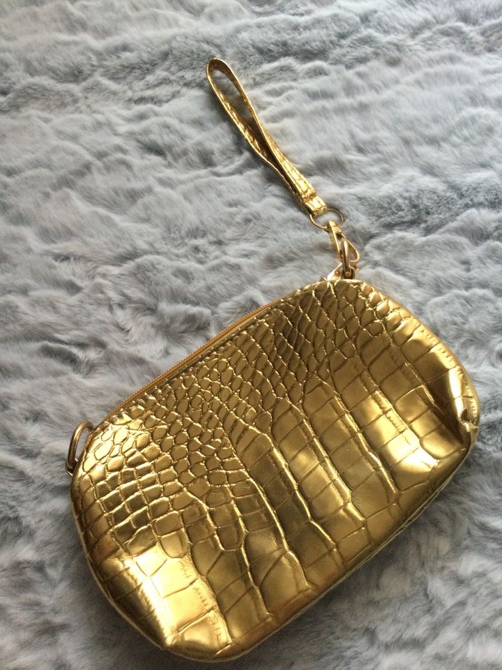 Tolles Taschen–Set in gold (3 Stück) in Erding
