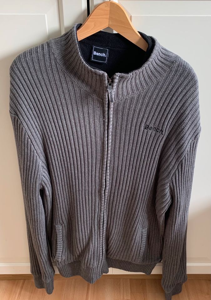 Bench Strickjacke, grau/anthrazit, XL, neu in Kiel -  Wellsee-Kronsburg-Rönne | eBay Kleinanzeigen ist jetzt Kleinanzeigen