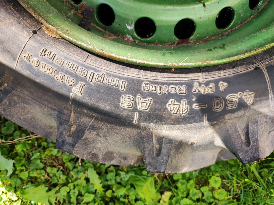 Traktor Reifen Minitraktor Kubota Hänger Anhänger in Zaunröden