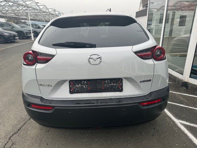Mazda MX-30 35,5 kWh e-SKYACTIV 145 PS in Leun