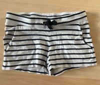 Süße H&M Shorts in 134 Neuhausen-Nymphenburg - Neuhausen Vorschau