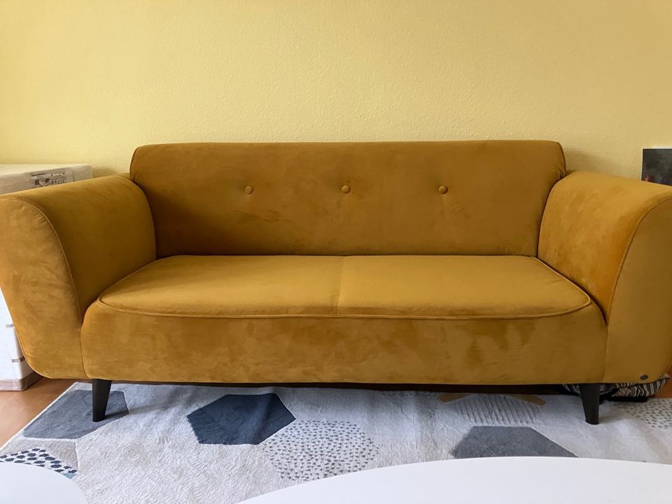 Sofa - "New Wave Chic aus Samt" von wayfair in Riedstadt