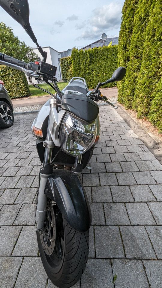 Suzuki GSR 600 silber Naked Bike in Bubesheim