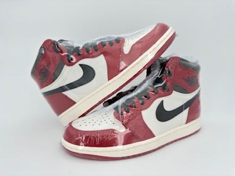 Jordan 1 Retro High OG Chicago Lost & Found in Hamburg